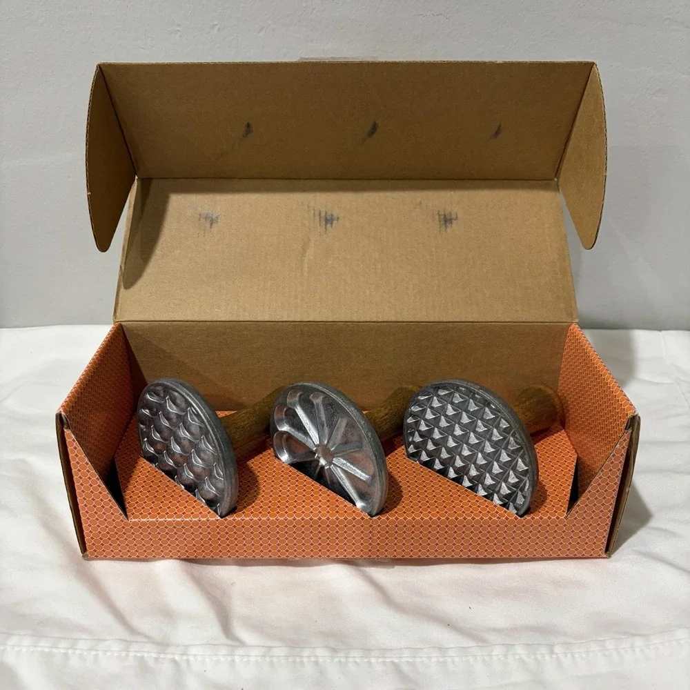 Nordic Ware Heirloom Cookie Stamps Wood Handles Cast Aluminum‎ NIB Aluminum